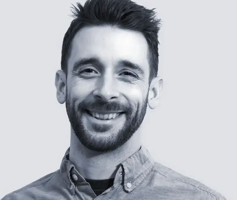 Dr. Peter Bogar (UK)