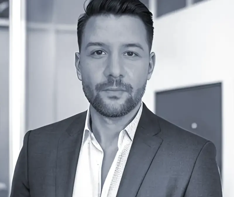 Dr. Robert Trujanovic (AT)
