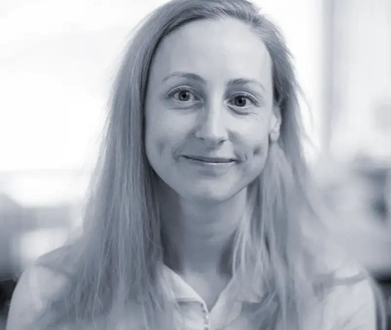 Dr. Katja-Nicole Adamik (CH)