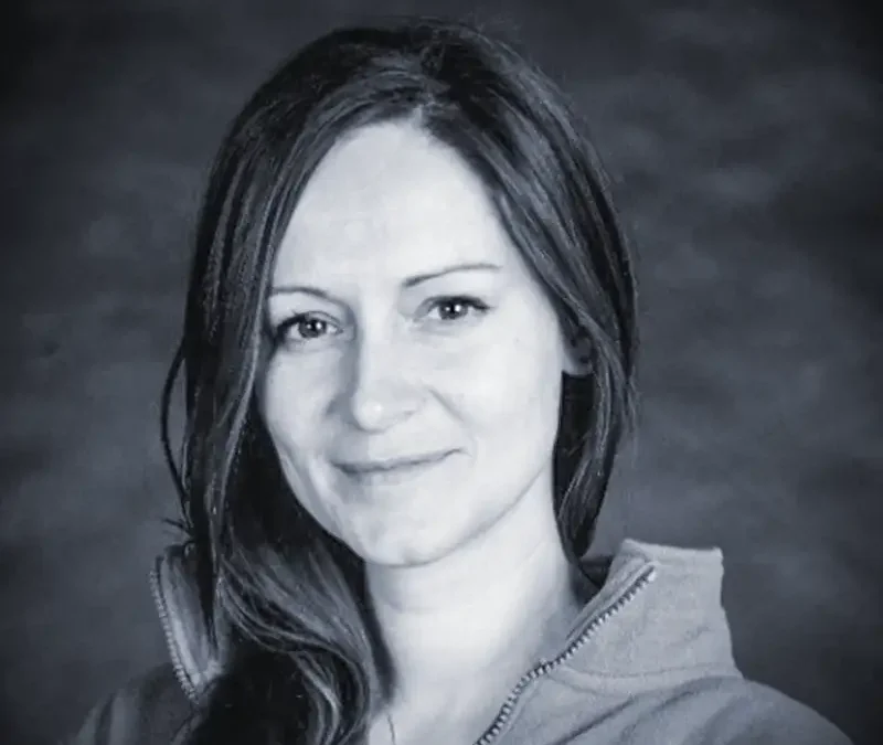Dr. Roxana Merca